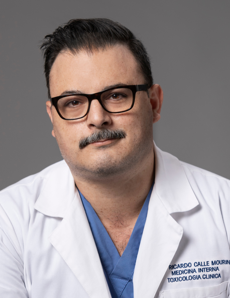 Headshot of Dr. Ricardo Calle Mourin